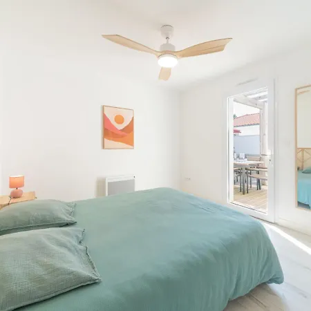 Les Patios De Flore-2 By Interhome