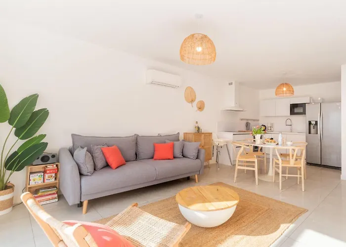 Daire Les Patios De Flore-2 By Interhome